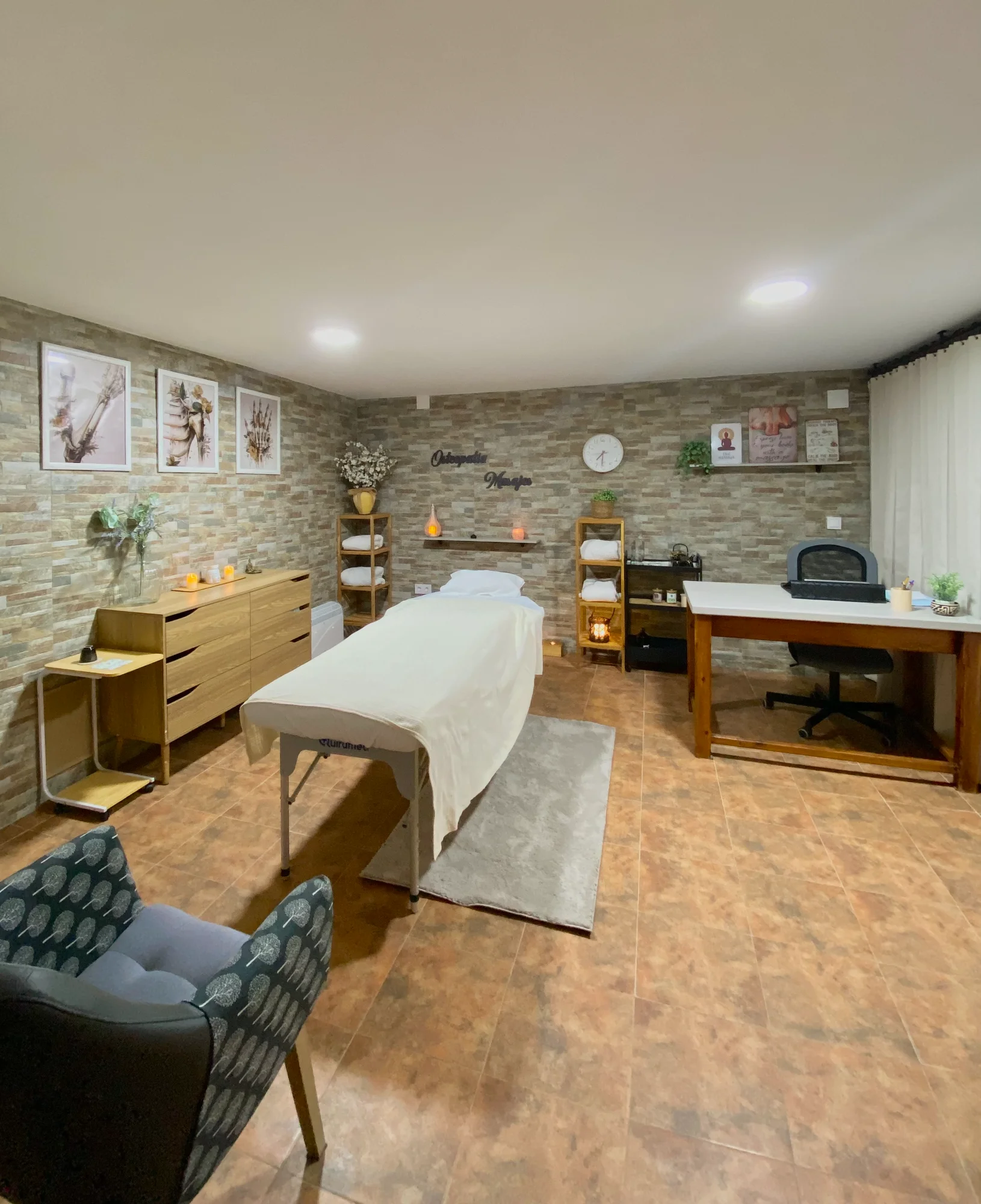 Consulta de osteopatía de Katy Caballero en Alpedrete